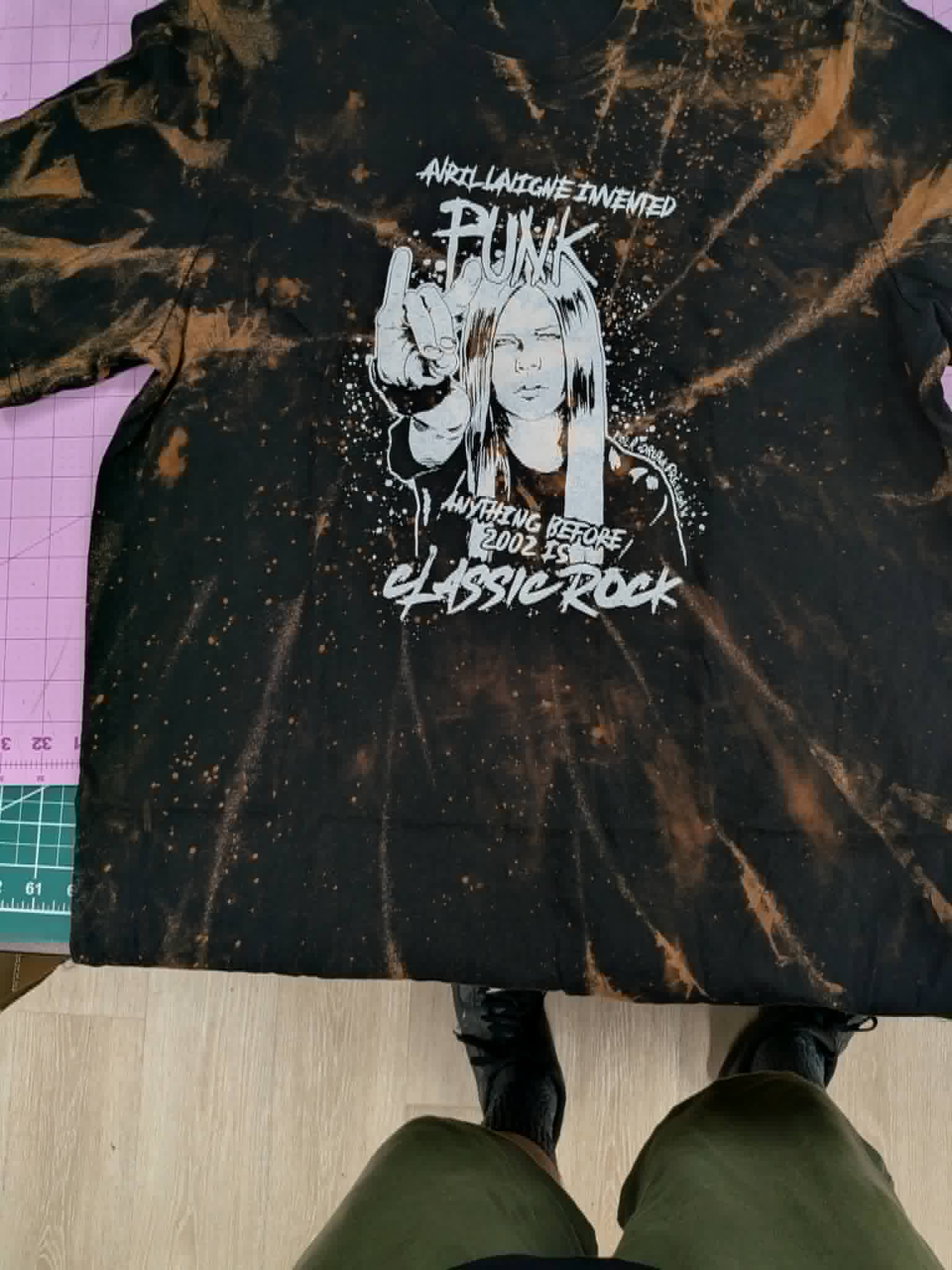 Avril Invented Punk - XL - Bleached T-Shirt