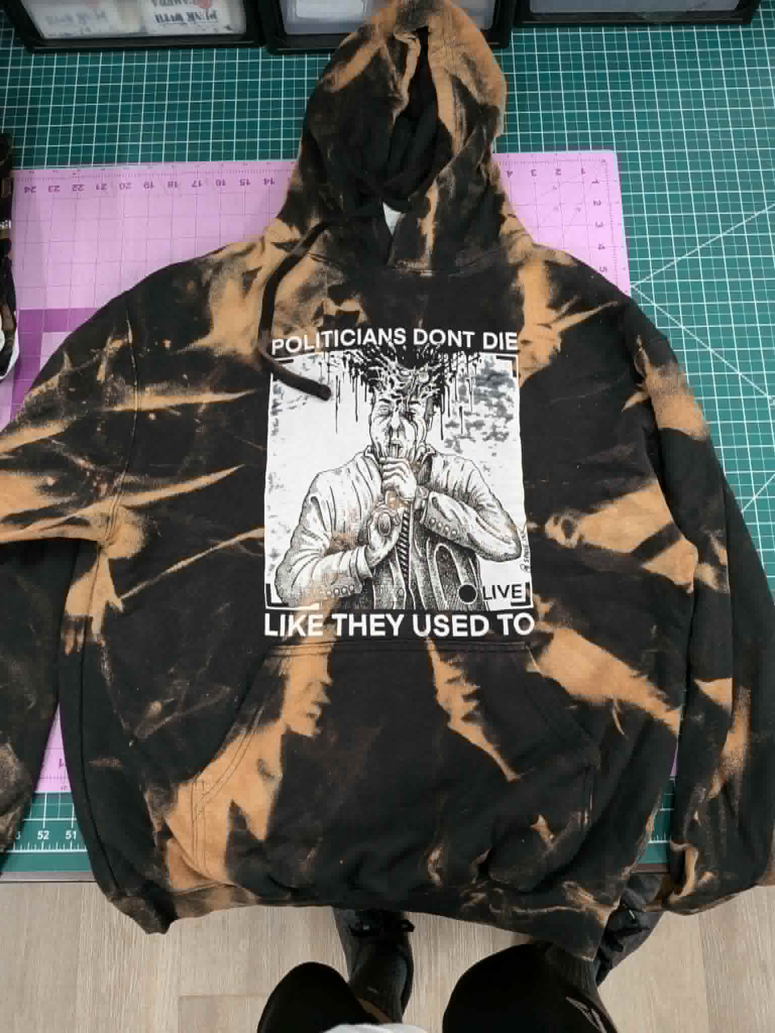 Budd Dwyer - L - Bleached Hoodie