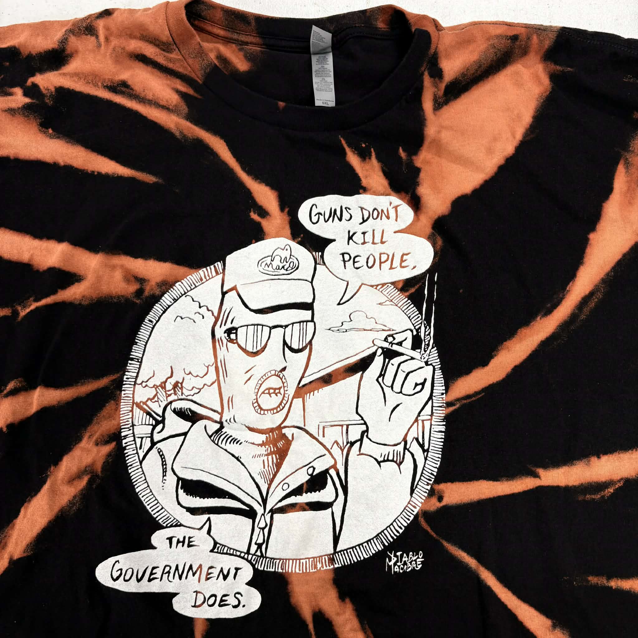 Guns dont kill people the government does - 6XL - Discounted Bleached Shirt