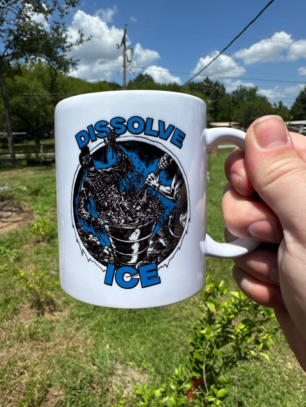 Dissolve Ice - Mug