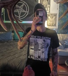 How To Catch A Predator - Spade.Ink