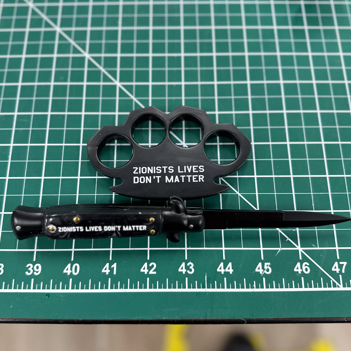 Zionist Lives Don't Matter - Engraved Switchblade
