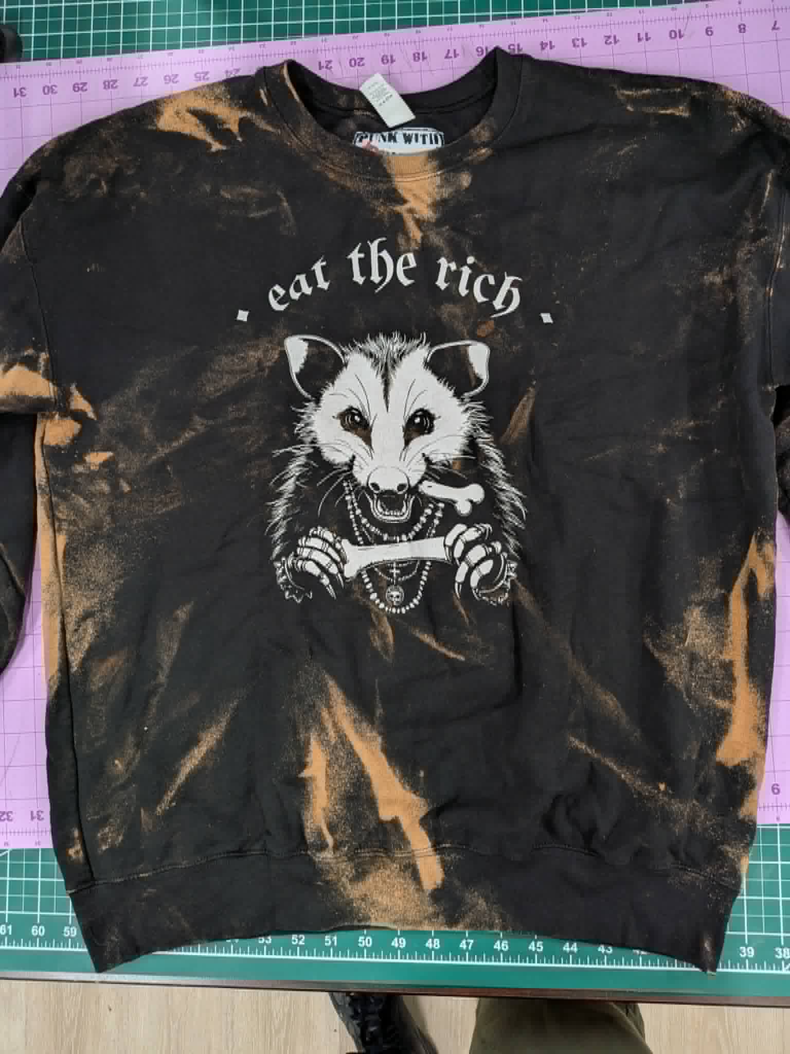 Eat the rich - L - Bleached Sweater
