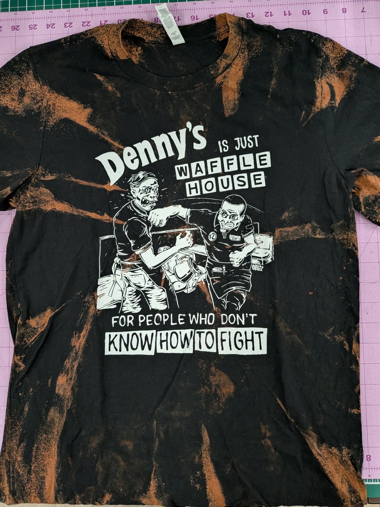 Dennys V Waffle - M - Discounted Bleached Shirt