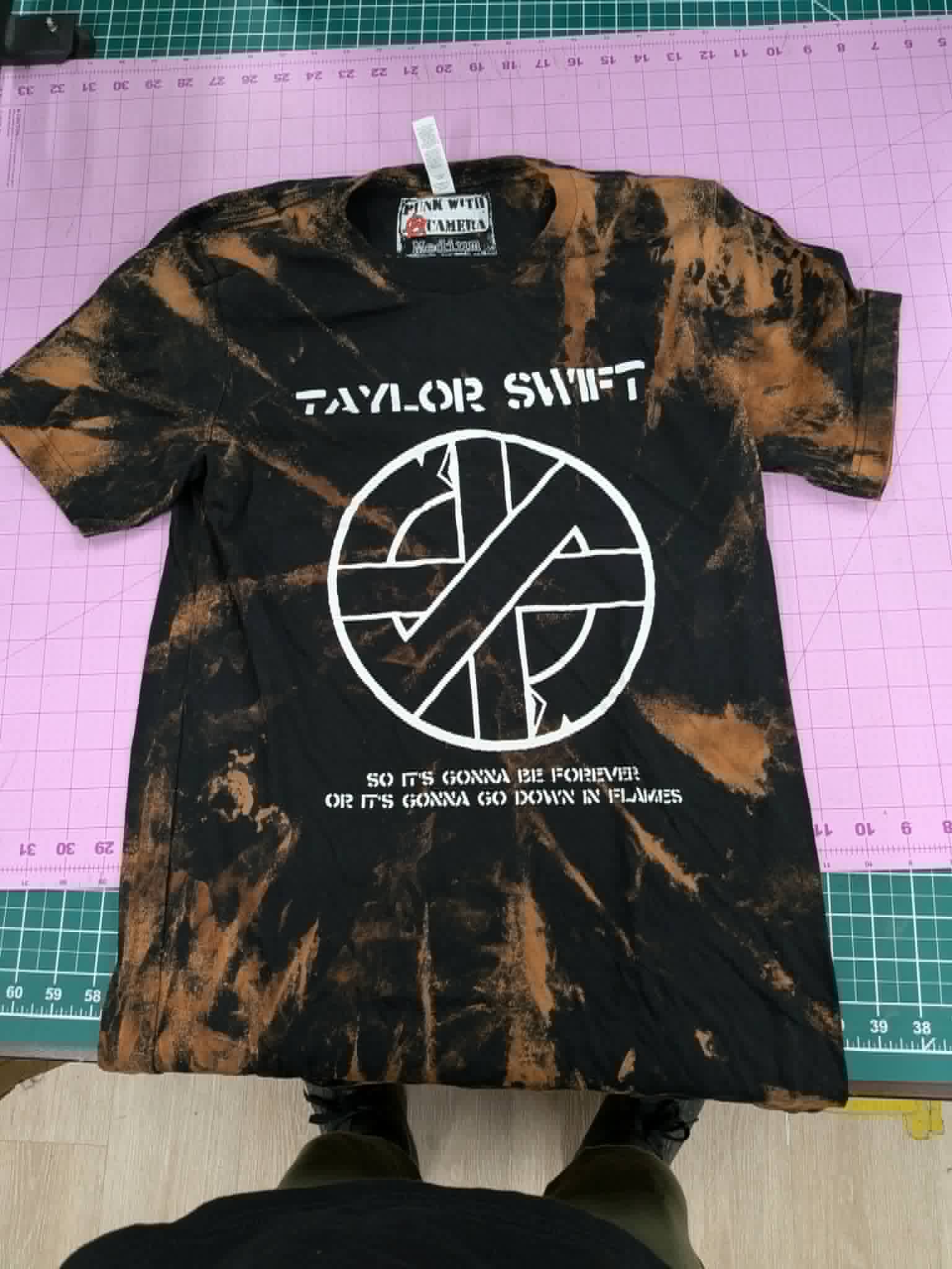 Taylor Crass - M - Bleached T-Shirt