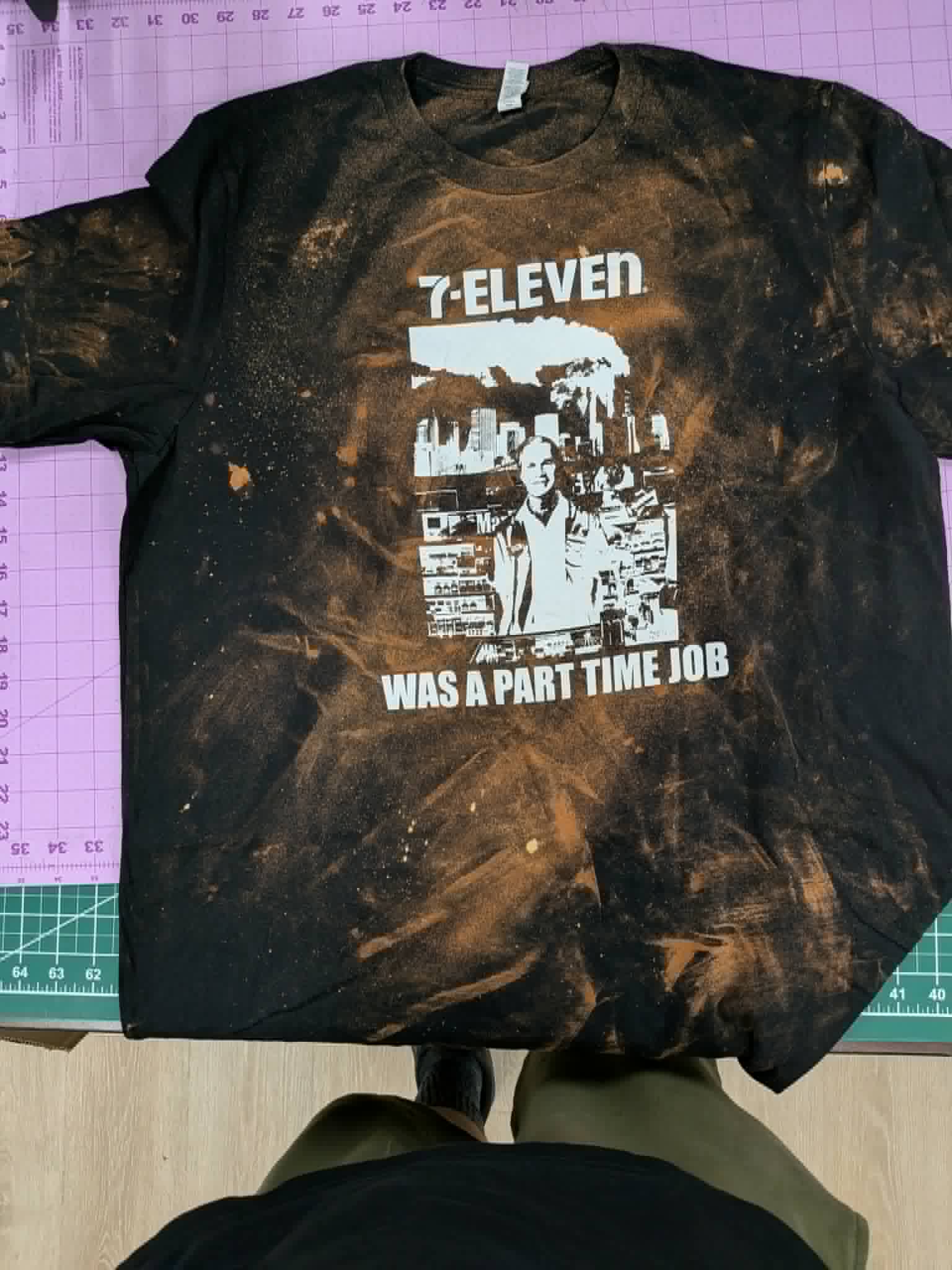 711 was a part time job - XL - Bleached T-Shirt