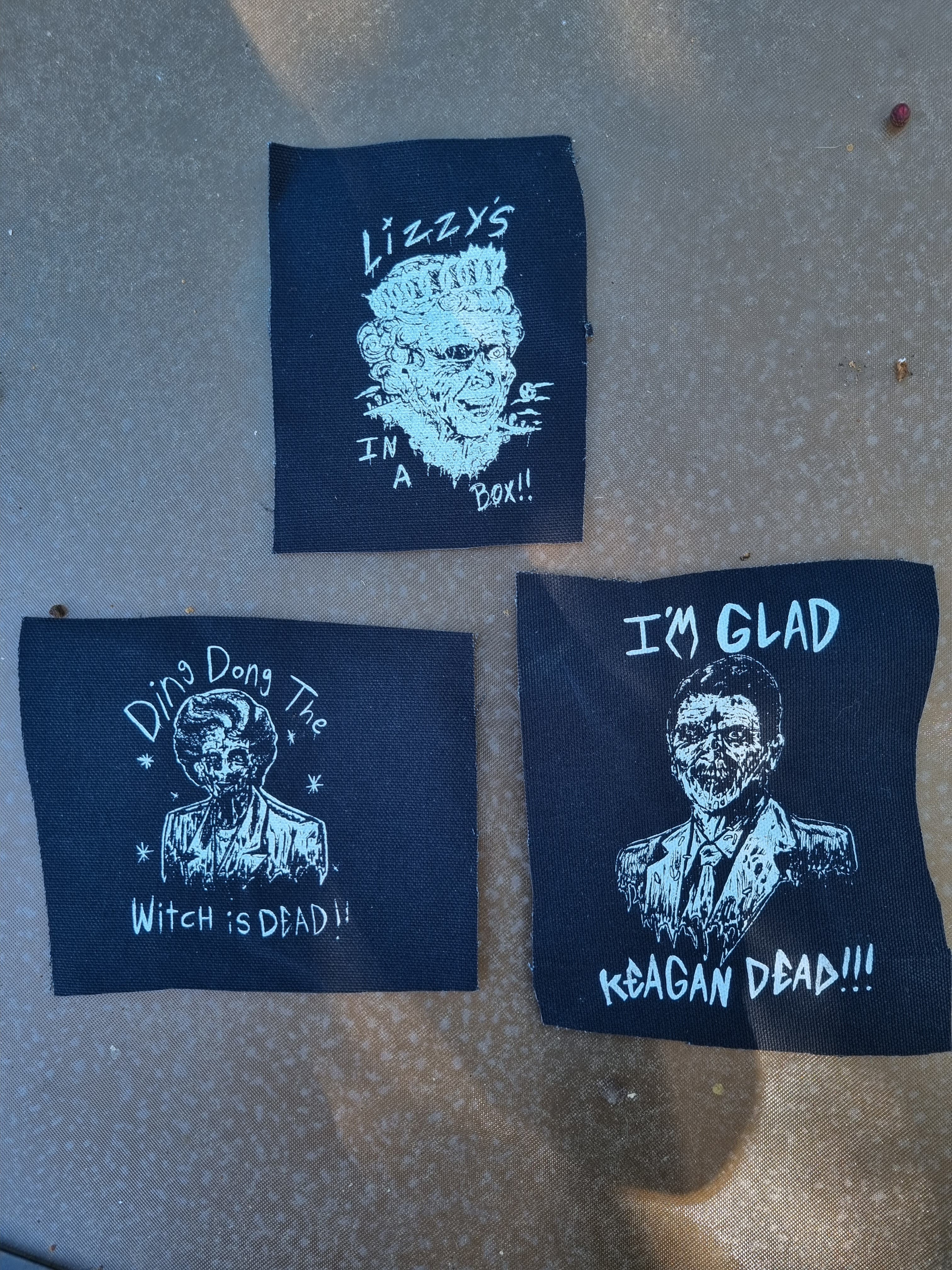 Lizzy's In A Box - Patch (4x4)