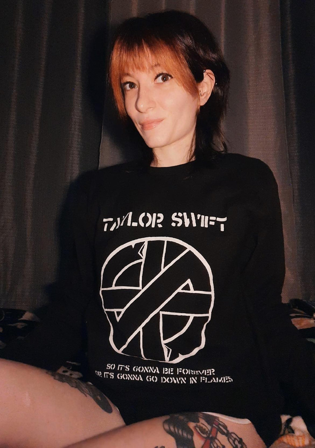 Taylor Swift // Crass Go Down In Flames - Il Pleut